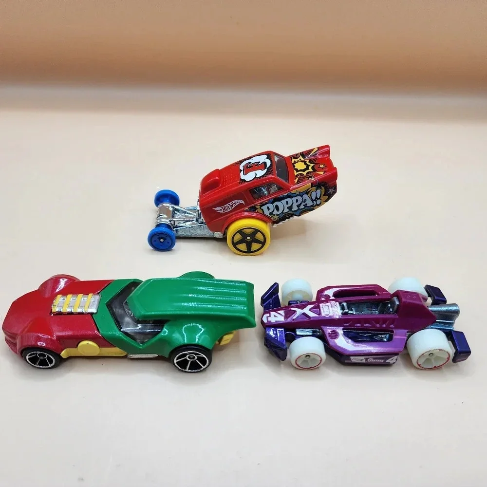 Hot Wheels Diecast Lot 2012 DC Universe Robin Poppa Wheelie Arrow Dynamic - Nice